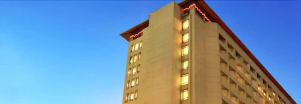 Hotel Bidakara Jakarta Extérieur photo