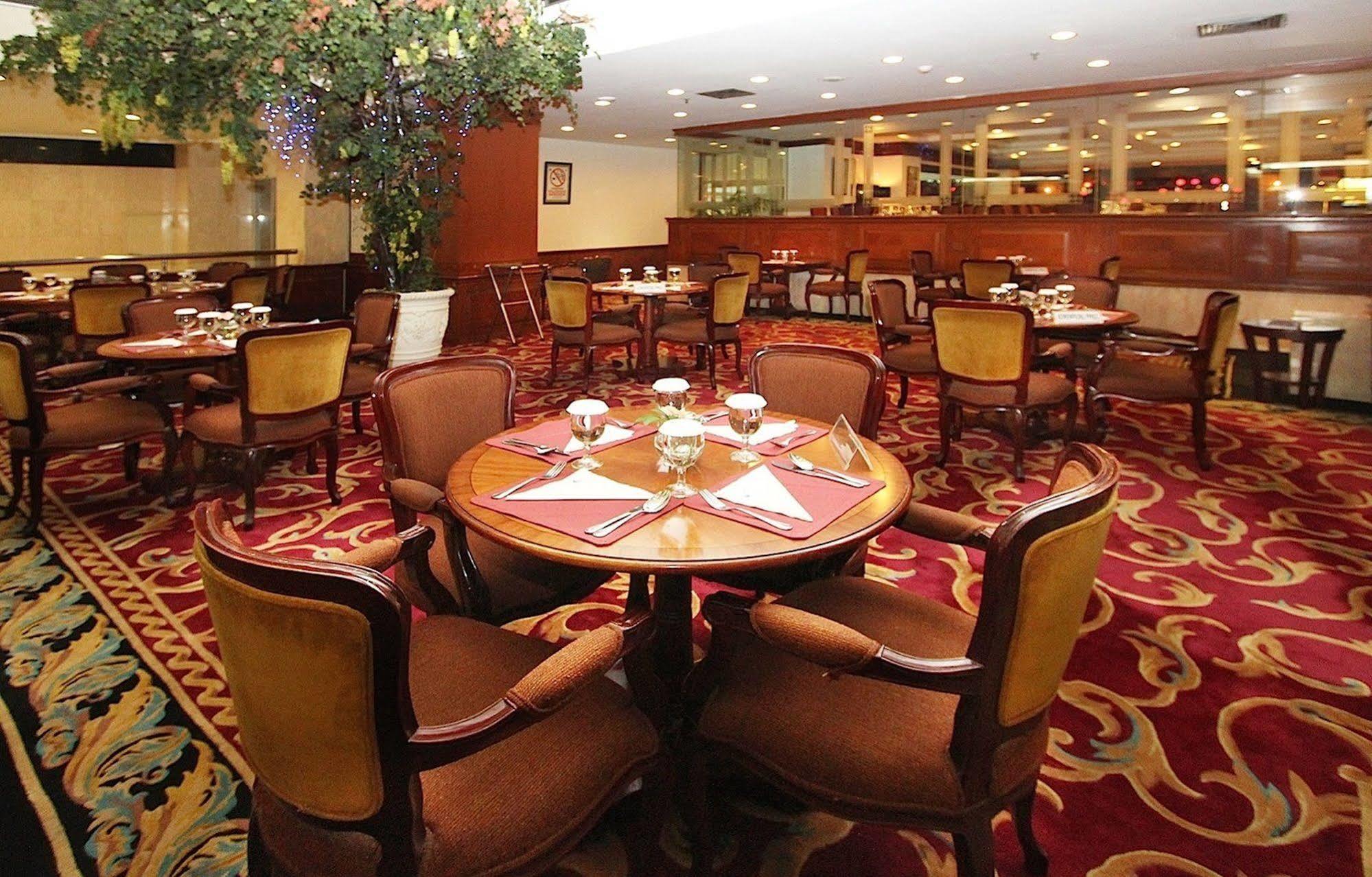 Hotel Bidakara Jakarta Extérieur photo