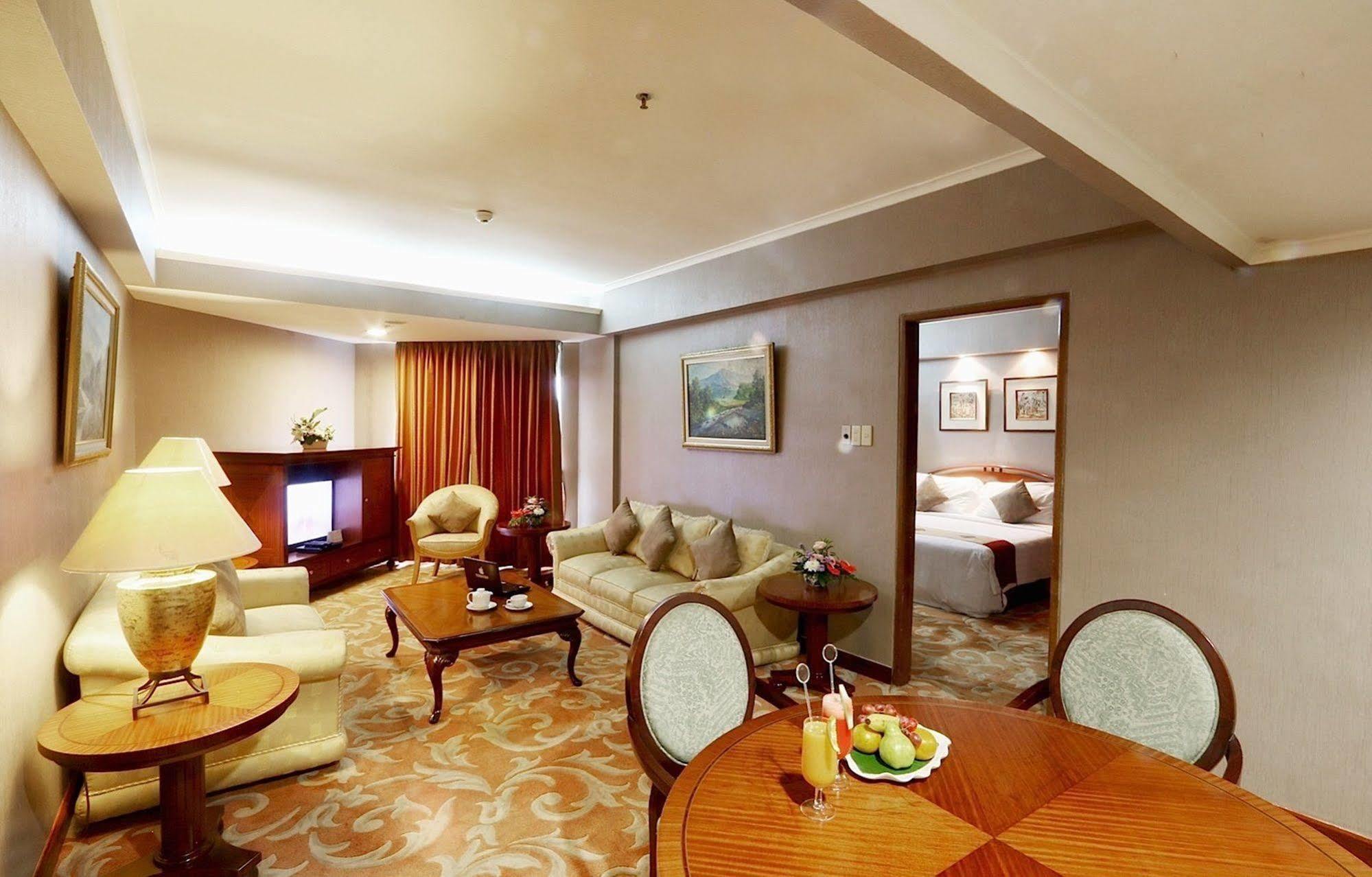 Hotel Bidakara Jakarta Extérieur photo